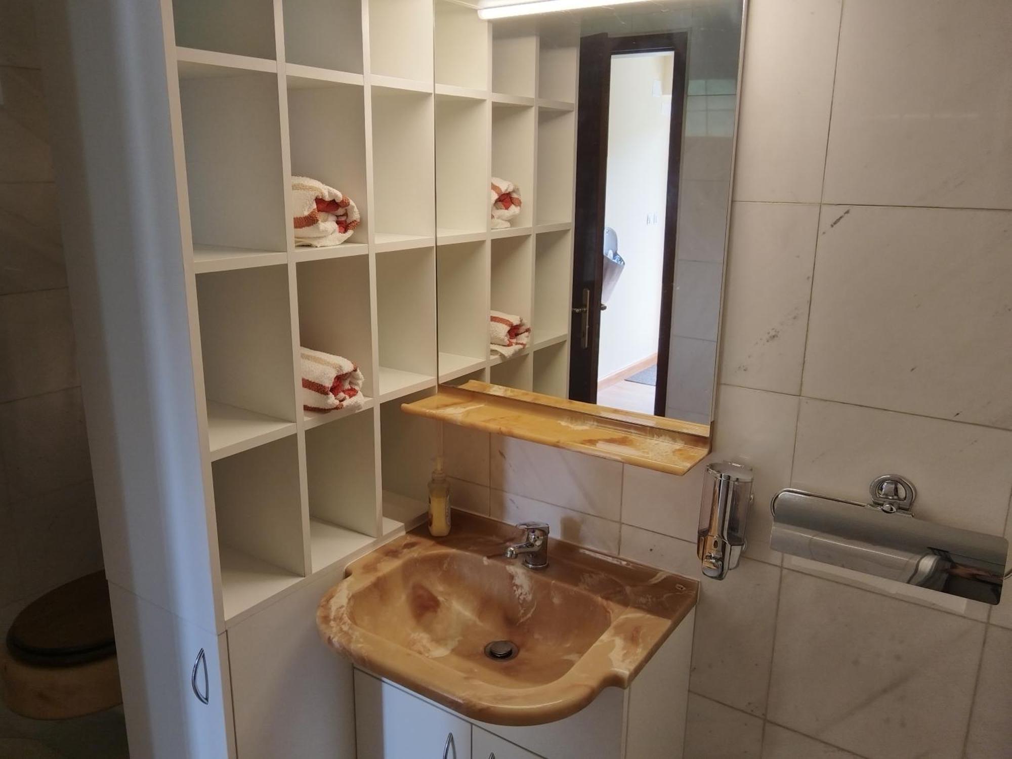 Apartma Grad *